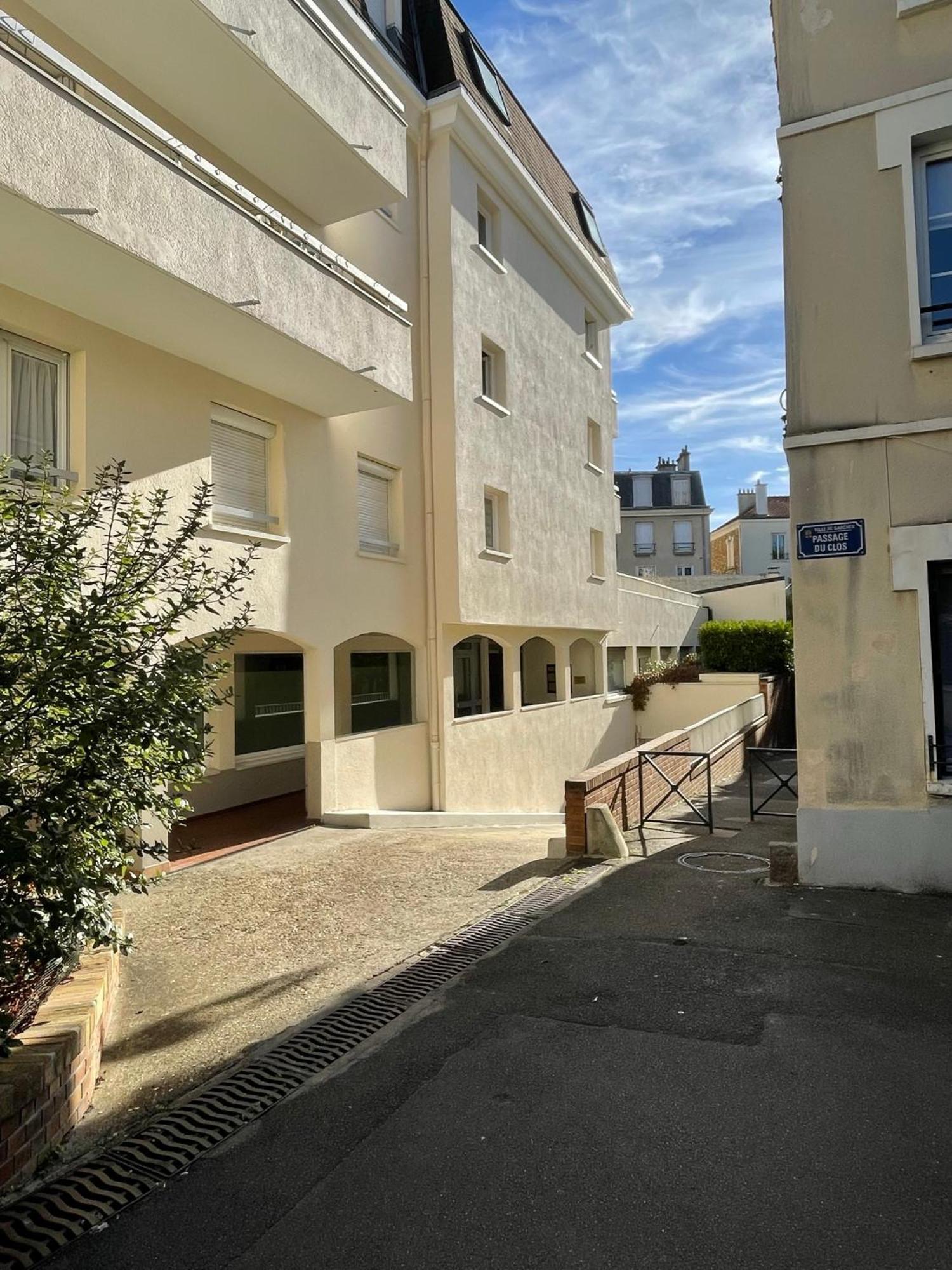 L'Athos - Appartement Equipe - Entre Paris Et Versailles - Haut Debit Garches Kültér fotó