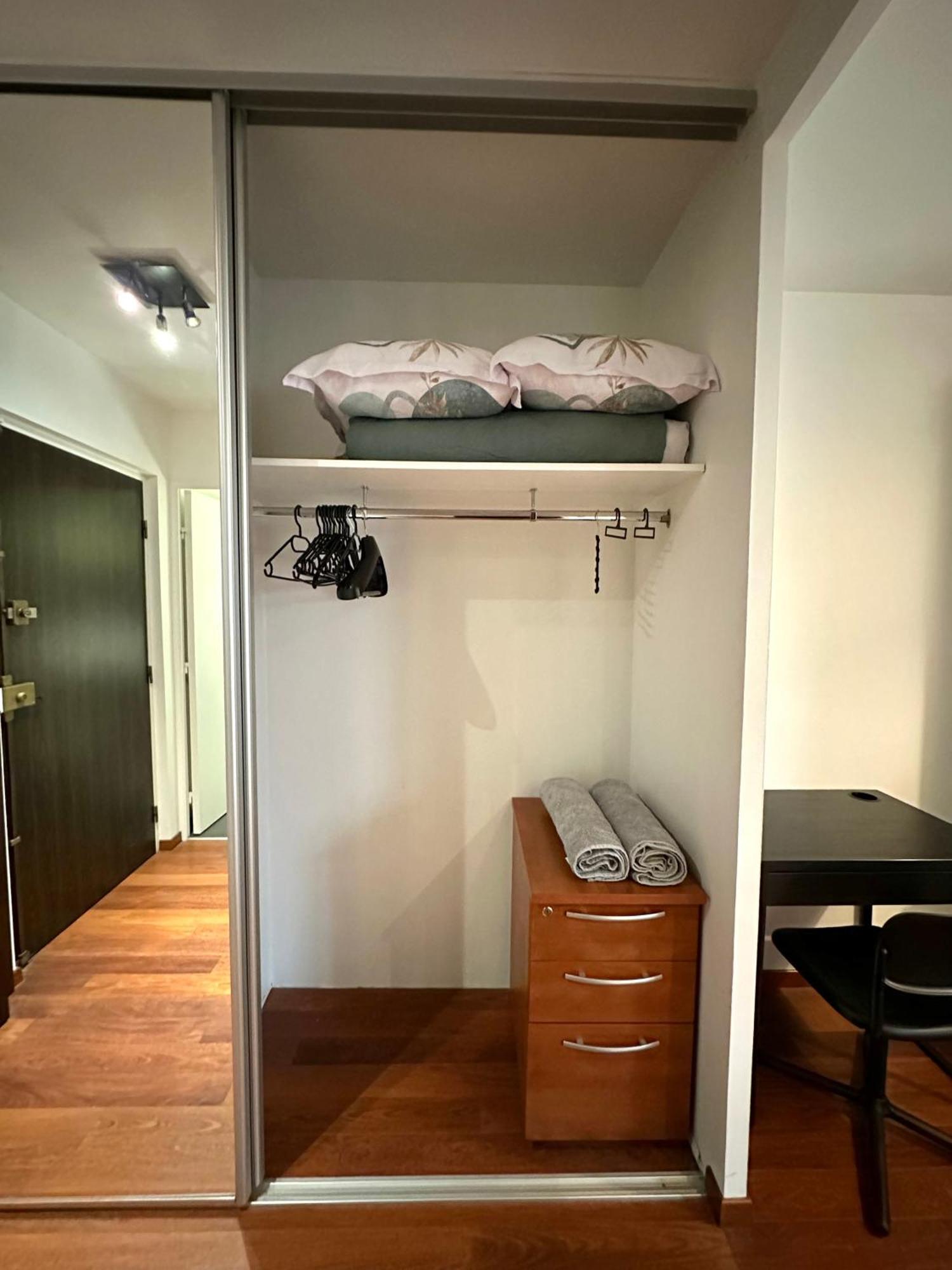 L'Athos - Appartement Equipe - Entre Paris Et Versailles - Haut Debit Garches Kültér fotó